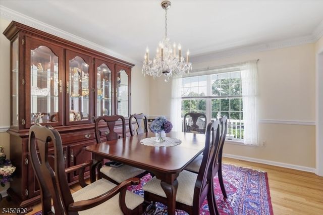 42 Copper Penny Rd, Raritan Twp., NJ 08822