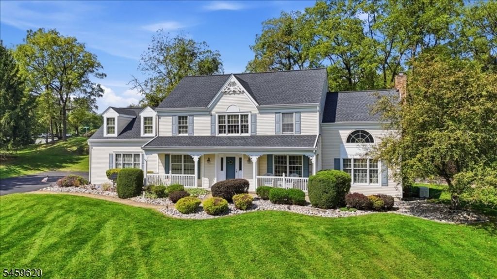 42 Copper Penny Rd, Raritan Twp., NJ 08822