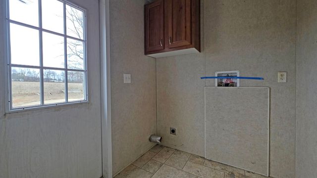 6682 KY-250, Calhoun, KY 42327