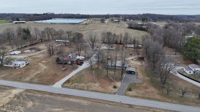 6682 KY-250, Calhoun, KY 42327