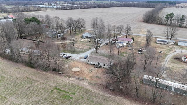 6682 KY-250, Calhoun, KY 42327