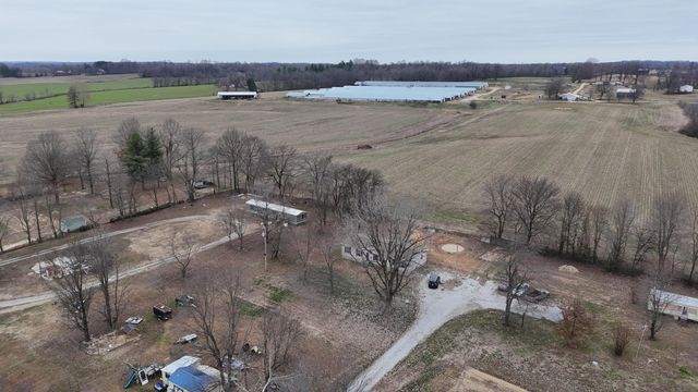 6682 KY-250, Calhoun, KY 42327