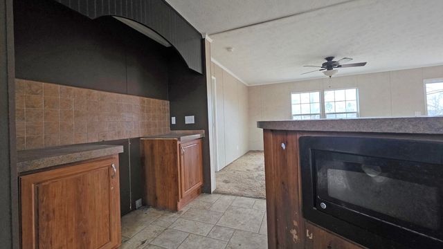 6682 KY-250, Calhoun, KY 42327