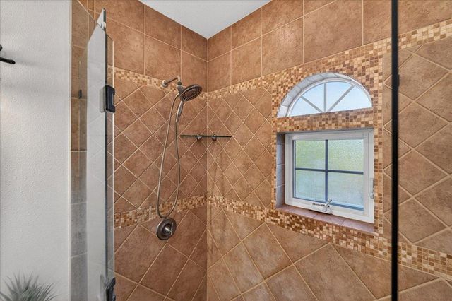 725 W Hacienda Avenue, Campbell, CA 95008