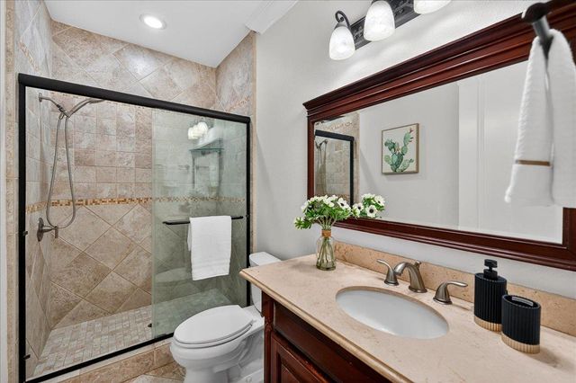 725 W Hacienda Avenue, Campbell, CA 95008