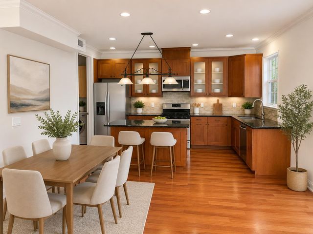 725 W Hacienda Avenue, Campbell, CA 95008