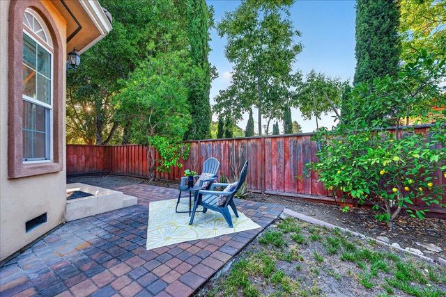 725 W Hacienda Avenue, Campbell, CA 95008