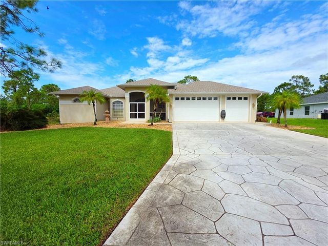 1201 Euclid AVE, Lehigh Acres, FL 33972