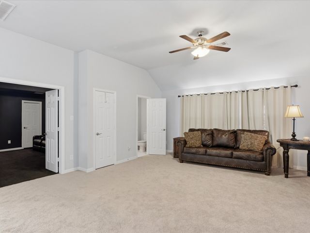508 Tennington Lane, Shady Shores, TX 76208