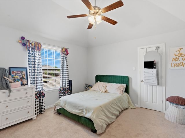 508 Tennington Lane, Shady Shores, TX 76208