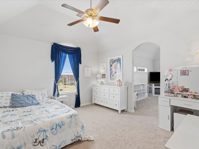 508 Tennington Lane, Shady Shores, TX 76208