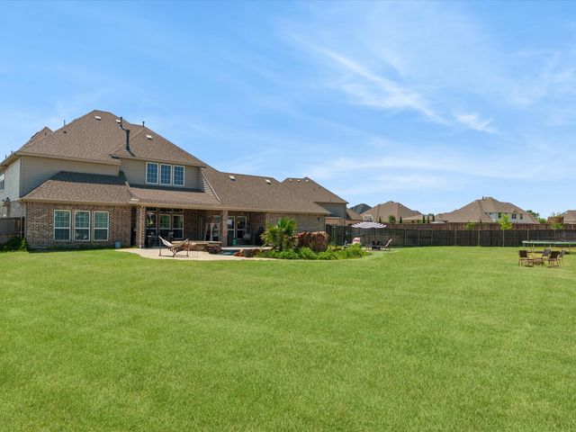 508 Tennington Lane, Shady Shores, TX 76208