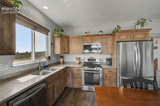 475 County Road 84B, Florence, CO 81226
