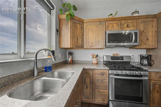 475 County Road 84B, Florence, CO 81226