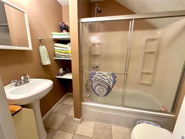 88 S Lakeshore, Cadiz, KY 42211