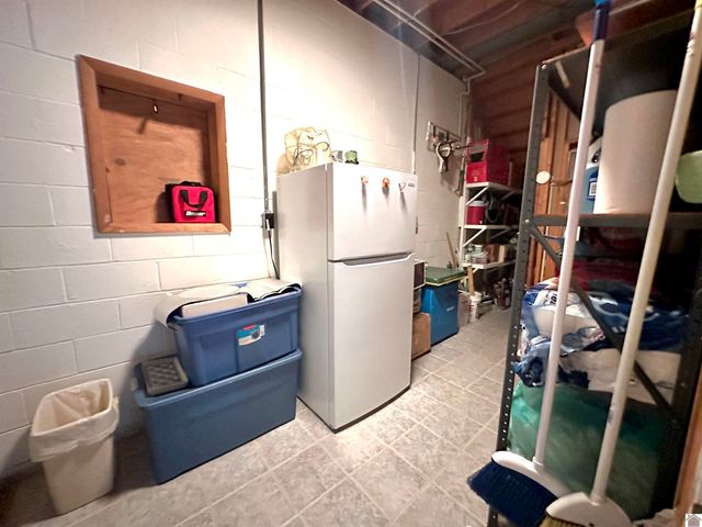 88 S Lakeshore, Cadiz, KY 42211