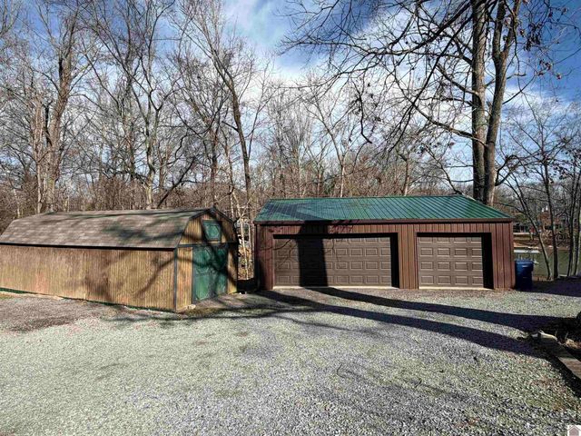 88 S Lakeshore, Cadiz, KY 42211