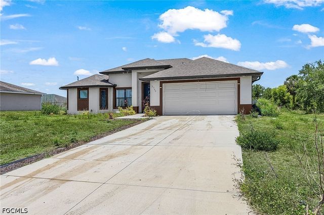 3700 14th ST SW, Lehigh Acres, FL 33976