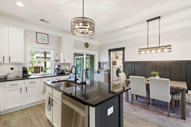 2536 Old Gilliard Road, Ridgeville, SC 29472