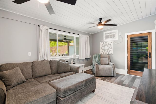 2536 Old Gilliard Road, Ridgeville, SC 29472