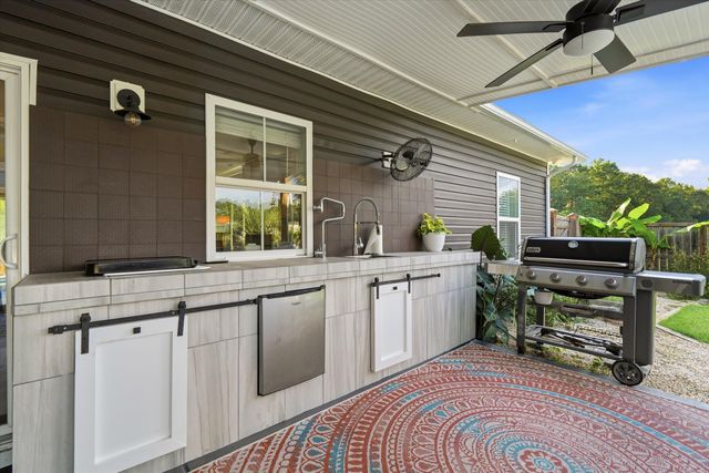 2536 Old Gilliard Road, Ridgeville, SC 29472