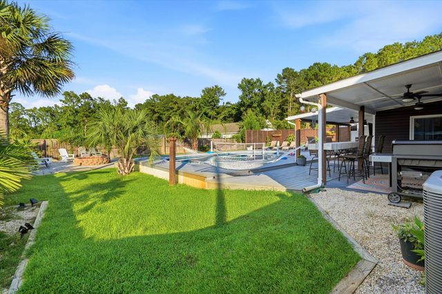 2536 Old Gilliard Road, Ridgeville, SC 29472