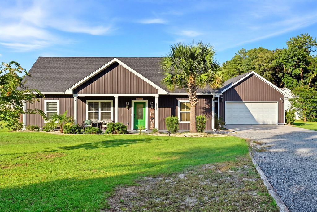 2536 Old Gilliard Road, Ridgeville, SC 29472