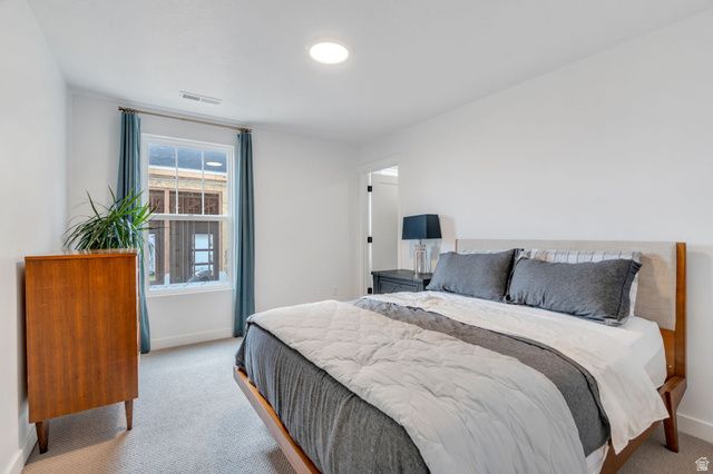 11348 S SILVER POND DR, South Jordan, UT 84009