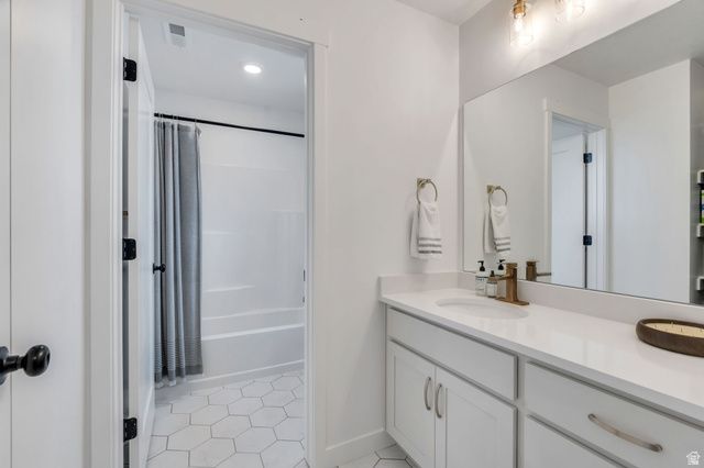 11348 S SILVER POND DR, South Jordan, UT 84009