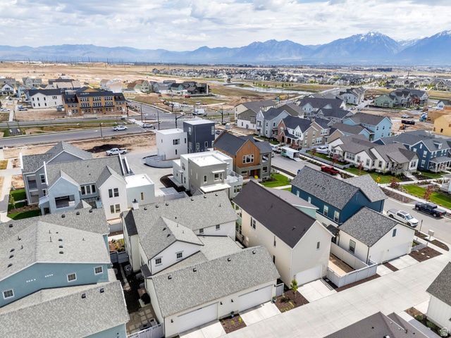 11348 S SILVER POND DR, South Jordan, UT 84009