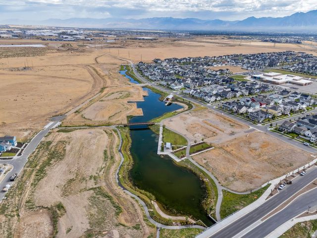 11348 S SILVER POND DR, South Jordan, UT 84009