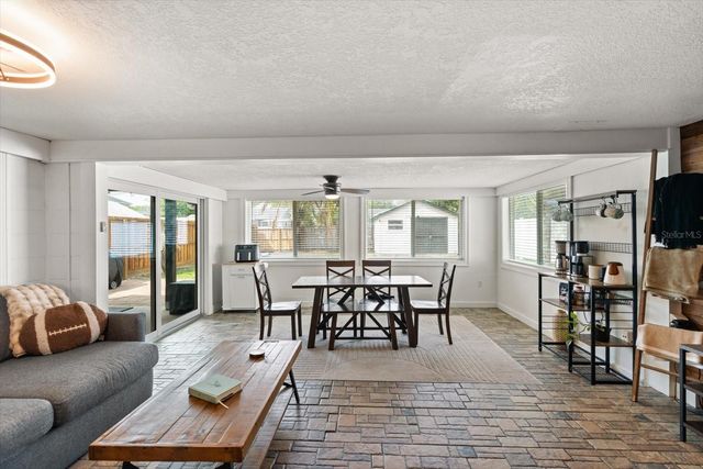 2211 OREGON STREET, Orlando, FL 32803