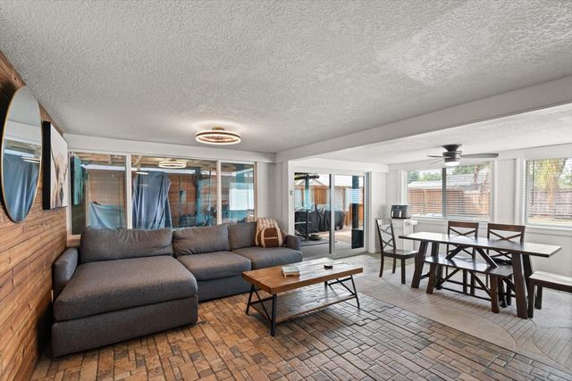 2211 OREGON STREET, Orlando, FL 32803