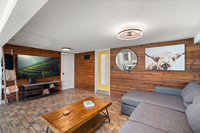 2211 OREGON STREET, Orlando, FL 32803