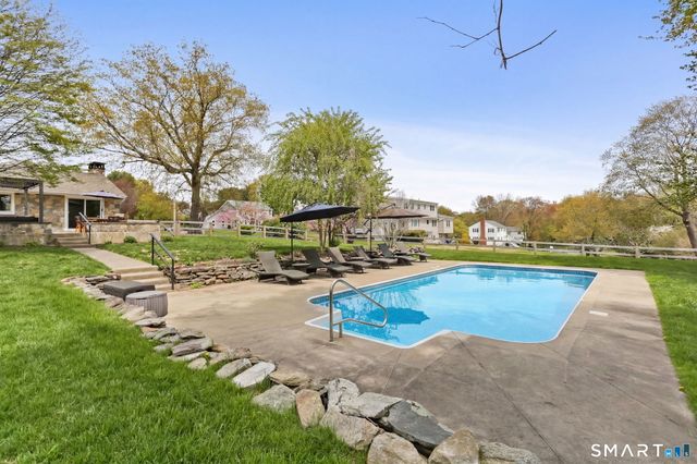116 Far Horizons Drive, Easton, CT 06612