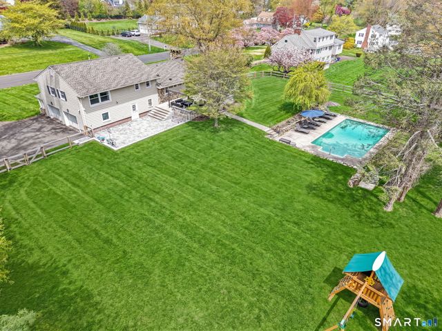 116 Far Horizons Drive, Easton, CT 06612