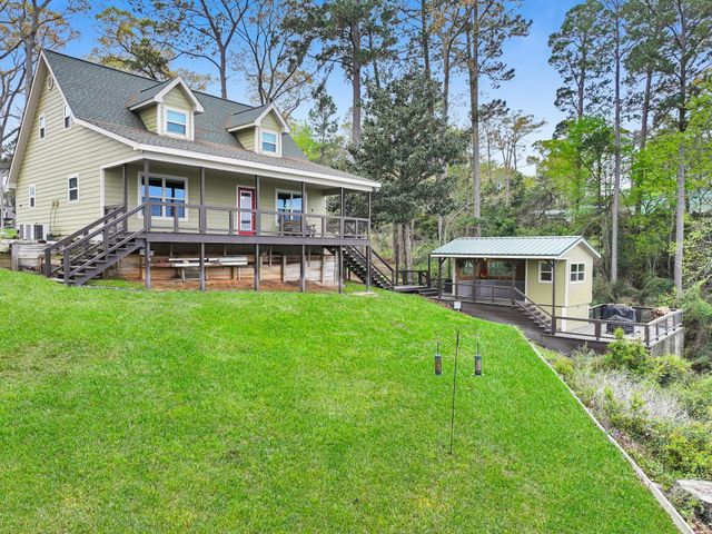 270 Andrew Jackson Circle, Hemphill, TX 75948