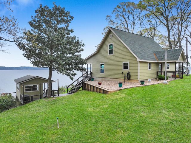 270 Andrew Jackson Circle, Hemphill, TX 75948