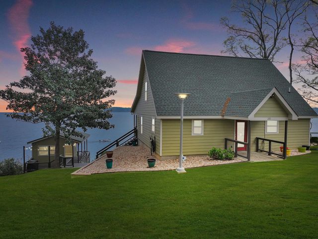 270 Andrew Jackson Circle, Hemphill, TX 75948