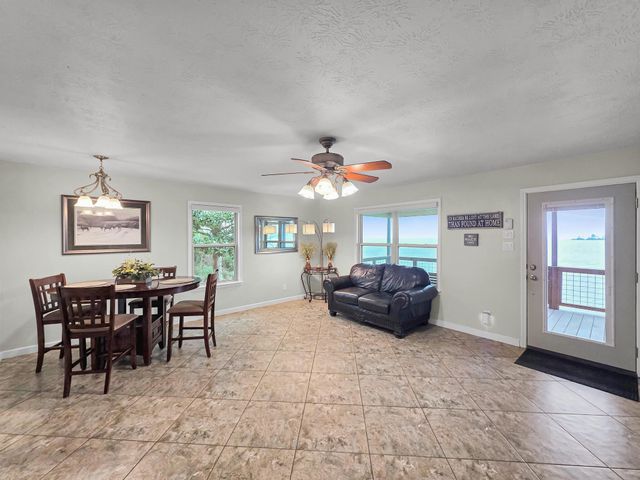 270 Andrew Jackson Circle, Hemphill, TX 75948