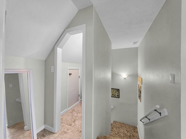 270 Andrew Jackson Circle, Hemphill, TX 75948