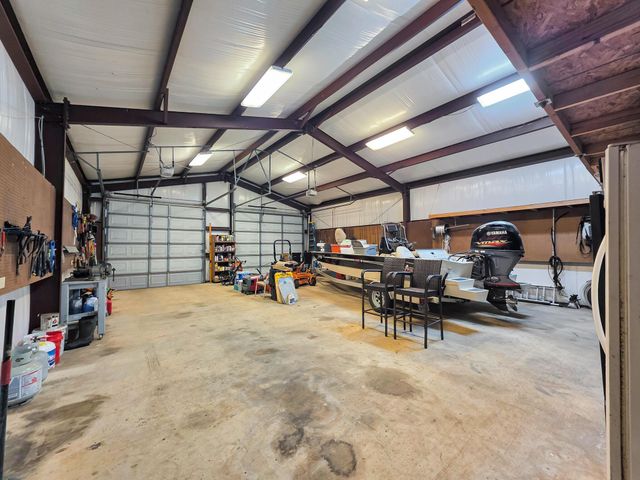 270 Andrew Jackson Circle, Hemphill, TX 75948