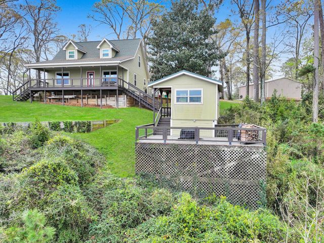 270 Andrew Jackson Circle, Hemphill, TX 75948