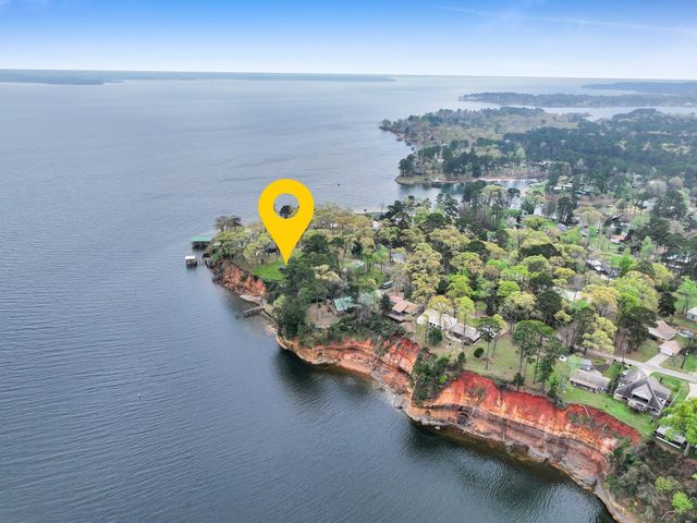 270 Andrew Jackson Circle, Hemphill, TX 75948