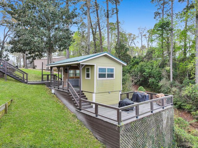 270 Andrew Jackson Circle, Hemphill, TX 75948