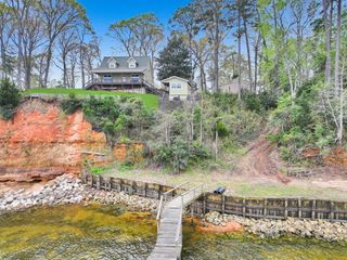 270 Andrew Jackson Circle, Hemphill, TX 75948