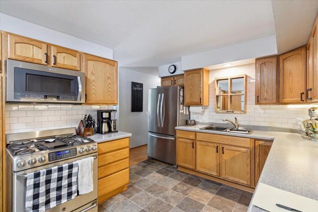 2107 Purvis Avenue, Janesville, WI 53548