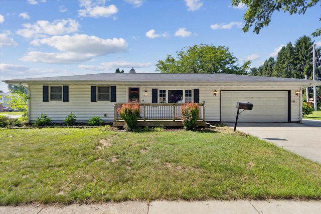 2107 Purvis Avenue, Janesville, WI 53548