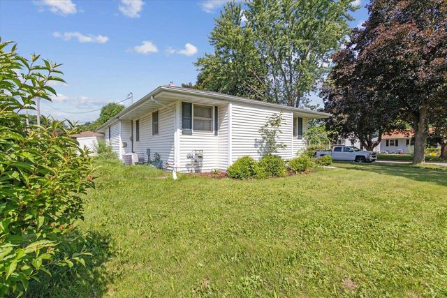 2107 Purvis Avenue, Janesville, WI 53548