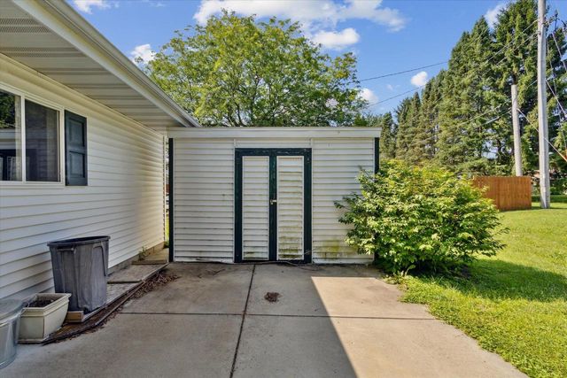 2107 Purvis Avenue, Janesville, WI 53548